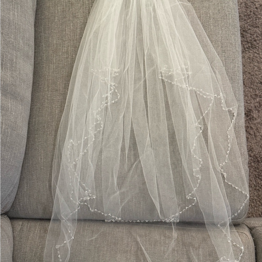 David's Bridal White Veil with Beaded Edge